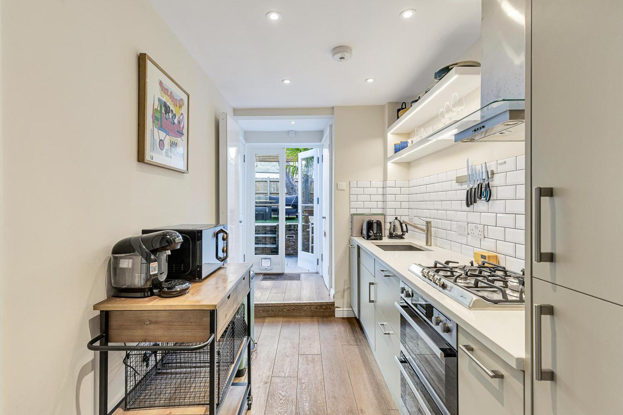 Clapham Oasis: 1 Bedroom, Sauna, Garden Retreat *